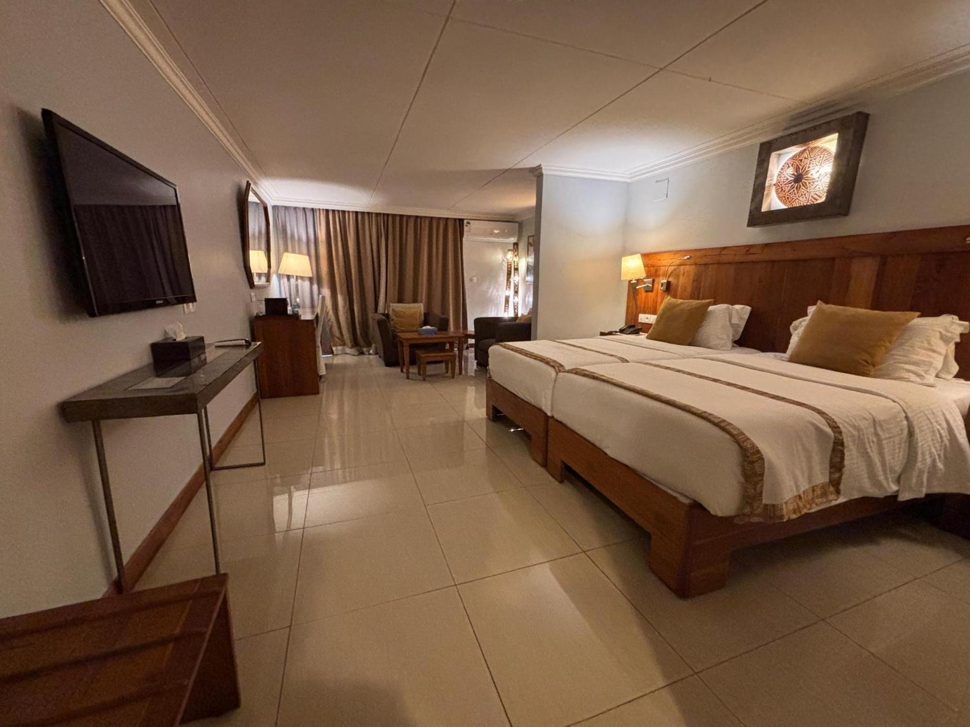 Hotel Du Lac Cotonou Dış mekan fotoğraf